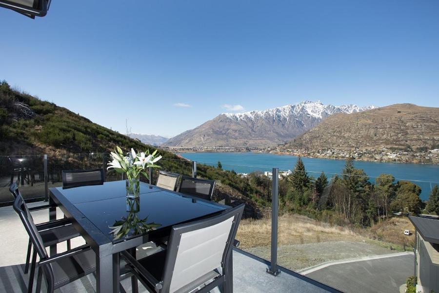 Okataina - Means Place Of Laughter, Luxury Retreat Villa Queenstown Kültér fotó